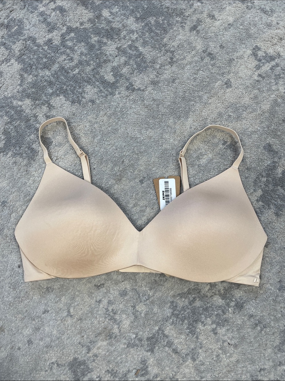 NWT Skims Wireless Form Push Up Plunge Bra Sand Beige Sz 36C - Picture 2 of 10